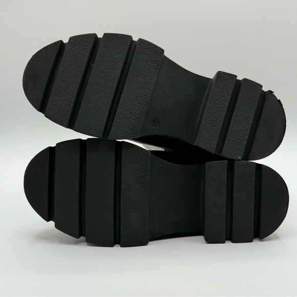 Steve Madden Barclay Black Leather Pull On Rounded Toe Chunky Ankle Boot Size 8 - Picture 6 of 16